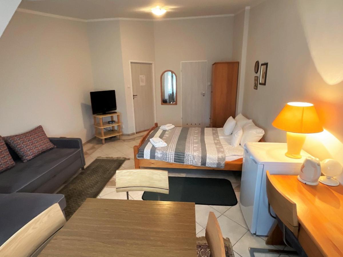 Gosciniec Jantar Hotel Giżycko Buitenkant foto