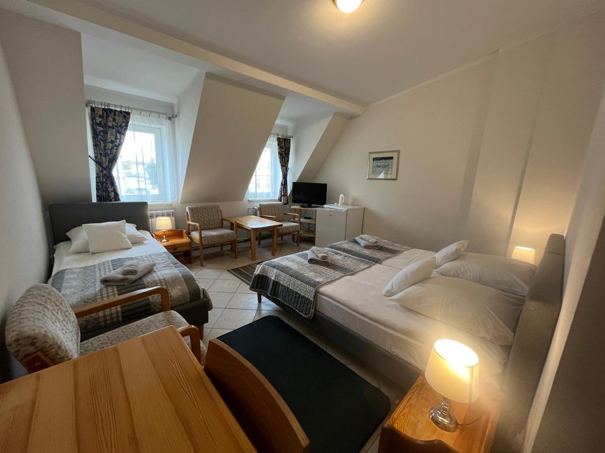 Gosciniec Jantar Hotel Giżycko Buitenkant foto