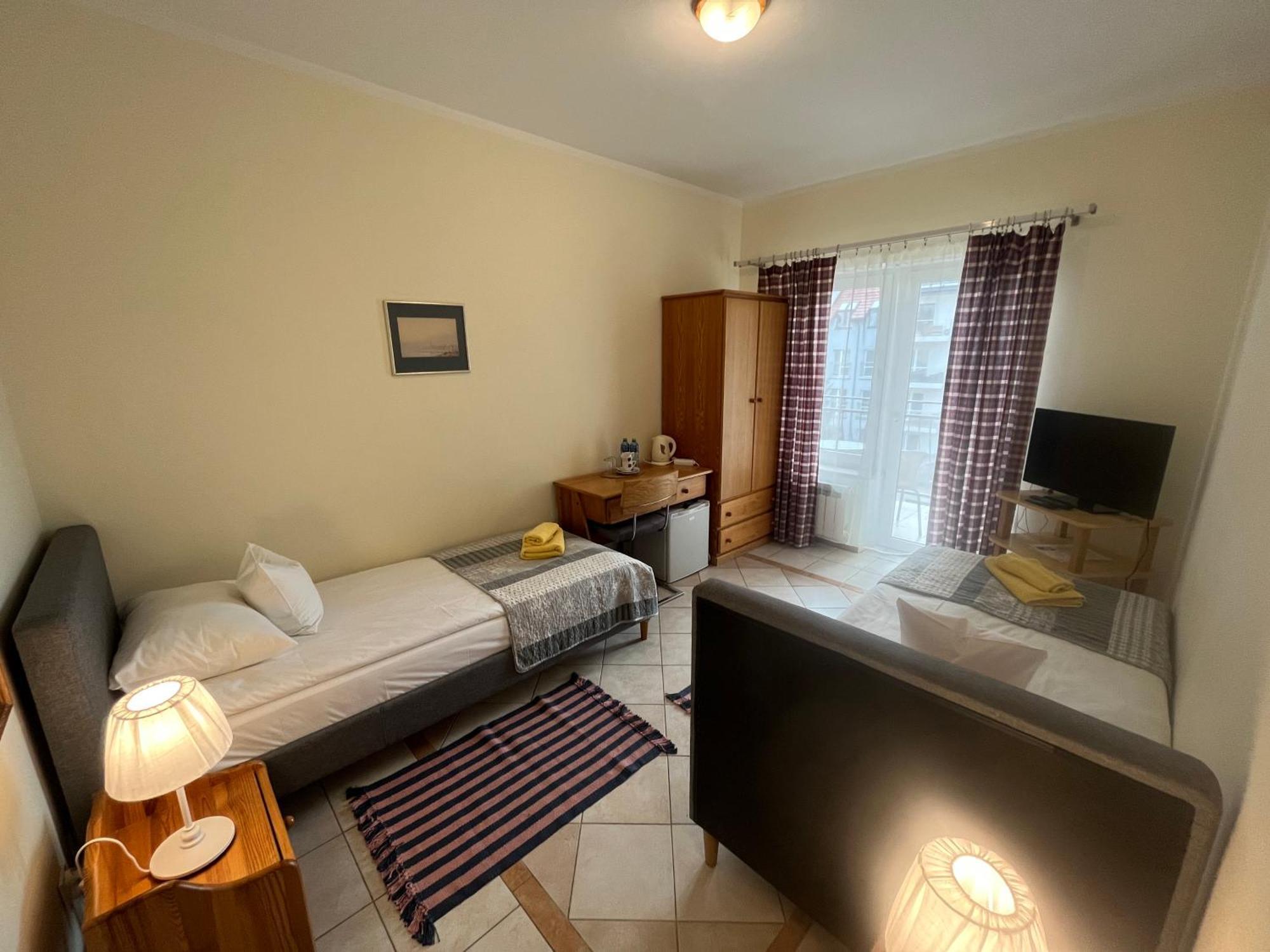 Gosciniec Jantar Hotel Giżycko Buitenkant foto