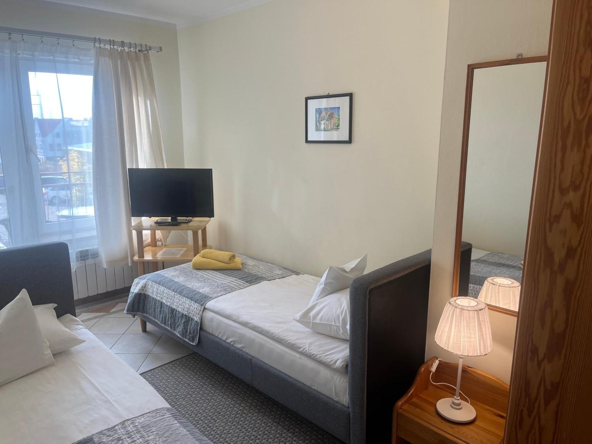 Gosciniec Jantar Hotel Giżycko Buitenkant foto