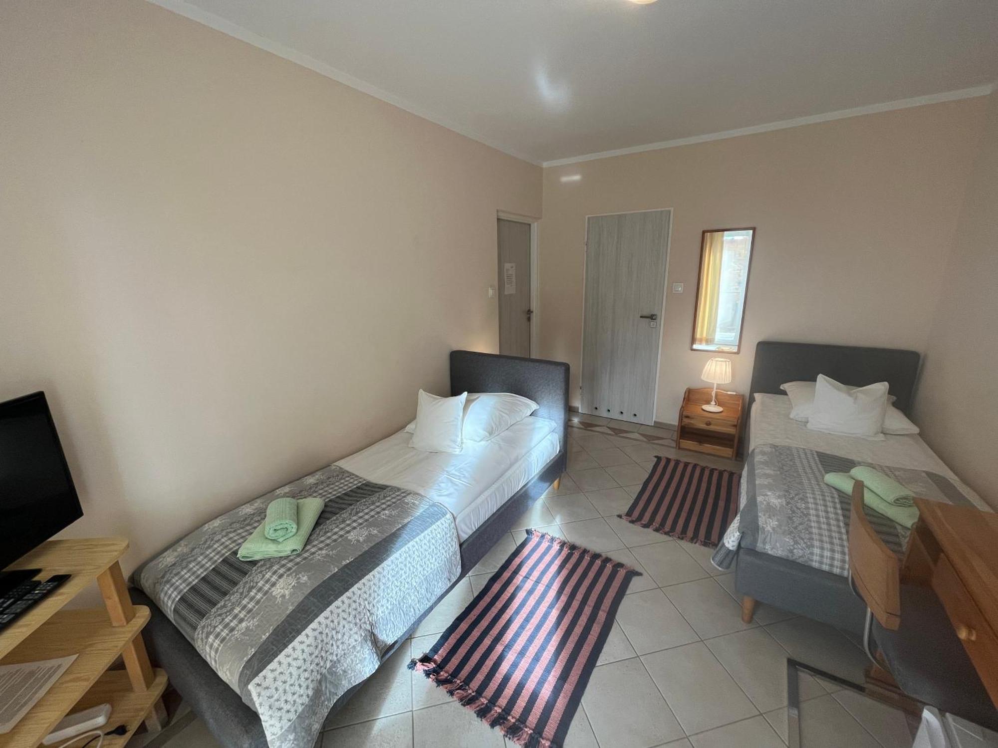 Gosciniec Jantar Hotel Giżycko Buitenkant foto