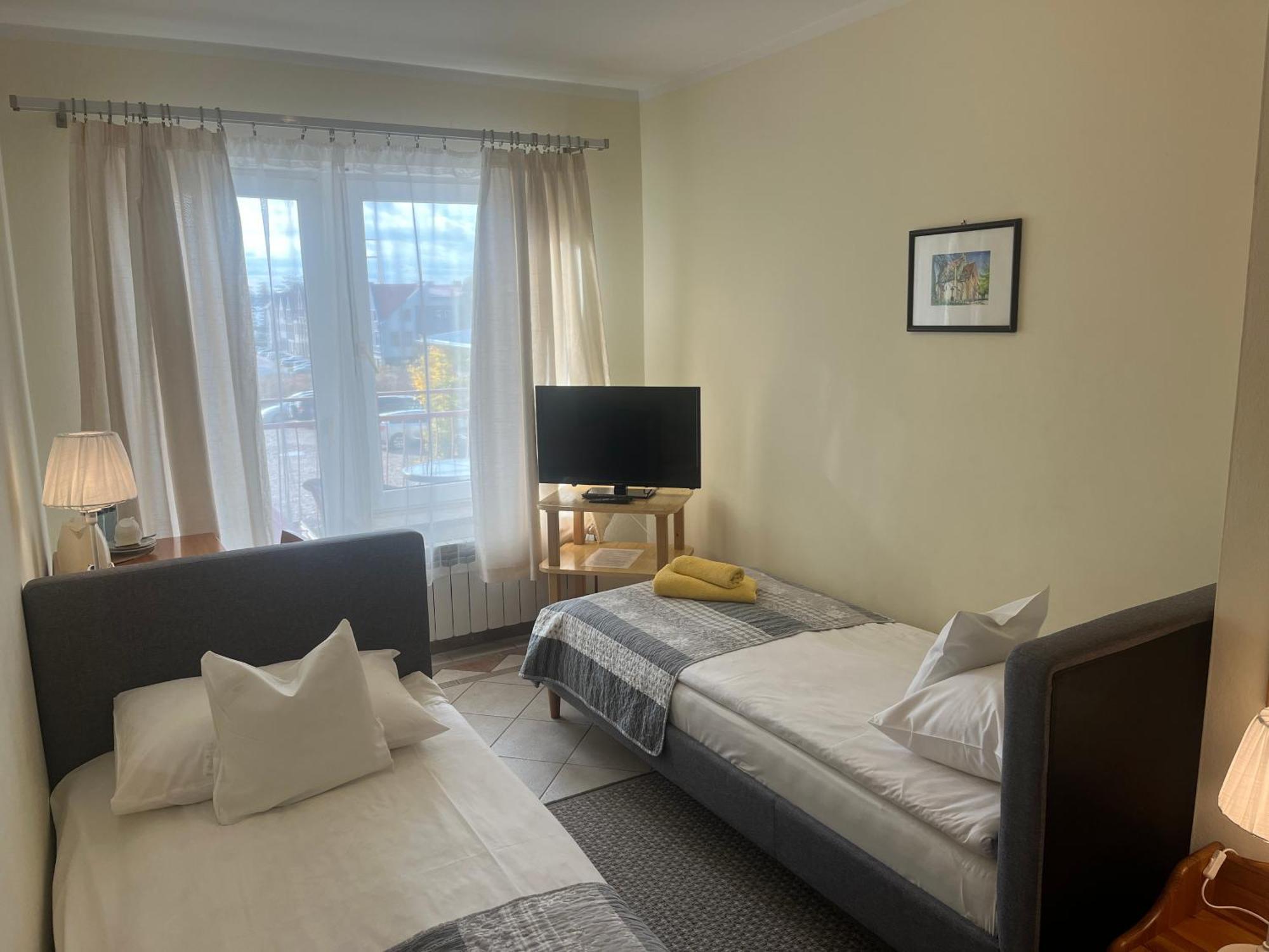 Gosciniec Jantar Hotel Giżycko Buitenkant foto
